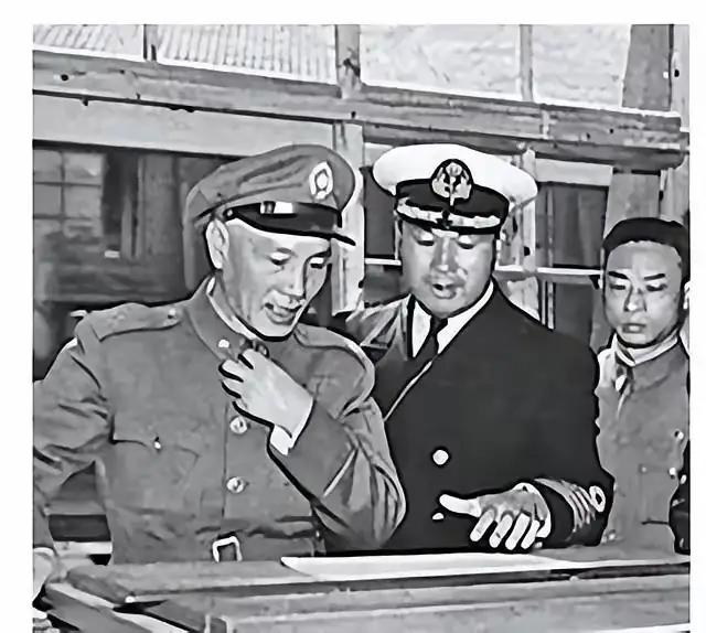 1938年，薛岳icon怒吼要枪毙桂永清icon，蒋介石icon冷冷问了一句：你