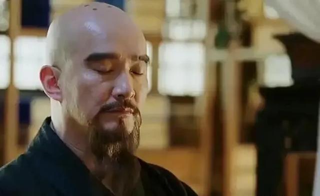 建文四年（公元1402年），朱棣夺了侄儿朱允炆皇位后，第一时间送给道衍和尚10位