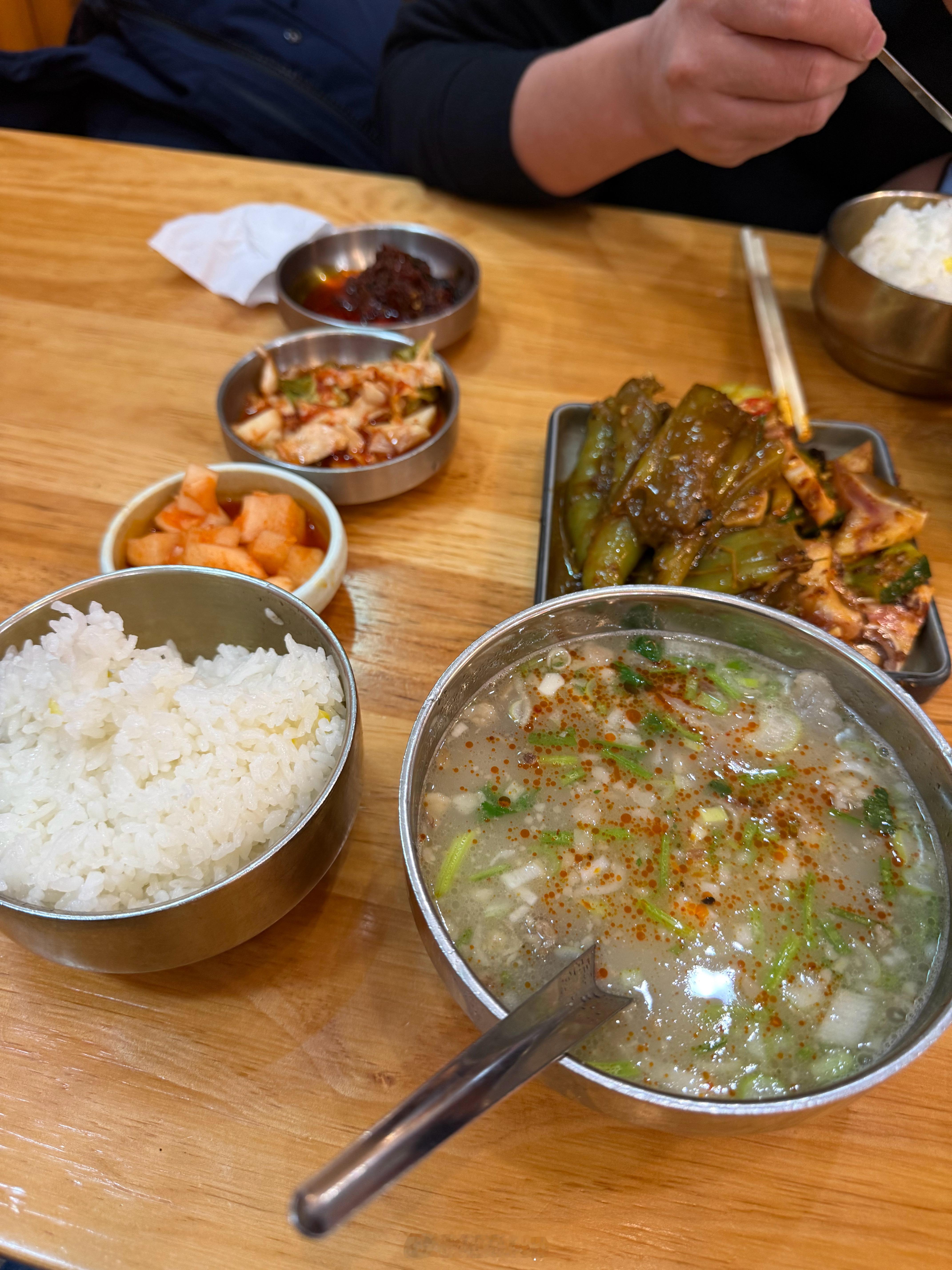 我不允许我的粉丝还没吃过牛肉汤饭