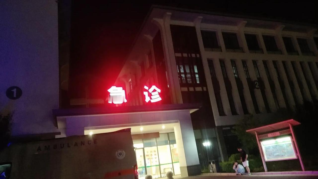 在医院工作多年，分享一些医院要知道的“潜规则“。1.医护之间的暧昧比其他科室要