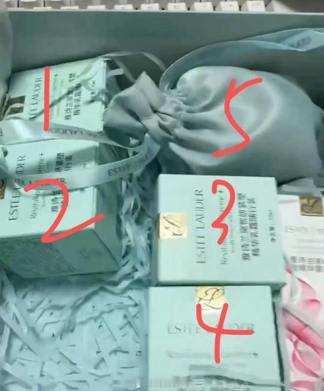 最近“双十一”购物节热闹得很，可谢女士却因为退货的事儿气得够呛——她在雅诗兰黛官