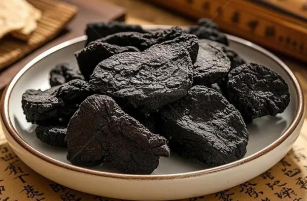 别人熬夜你早睡，别人脱发你乌黑——真不是基因好，分明是肝肾透支了！李时珍三味药，