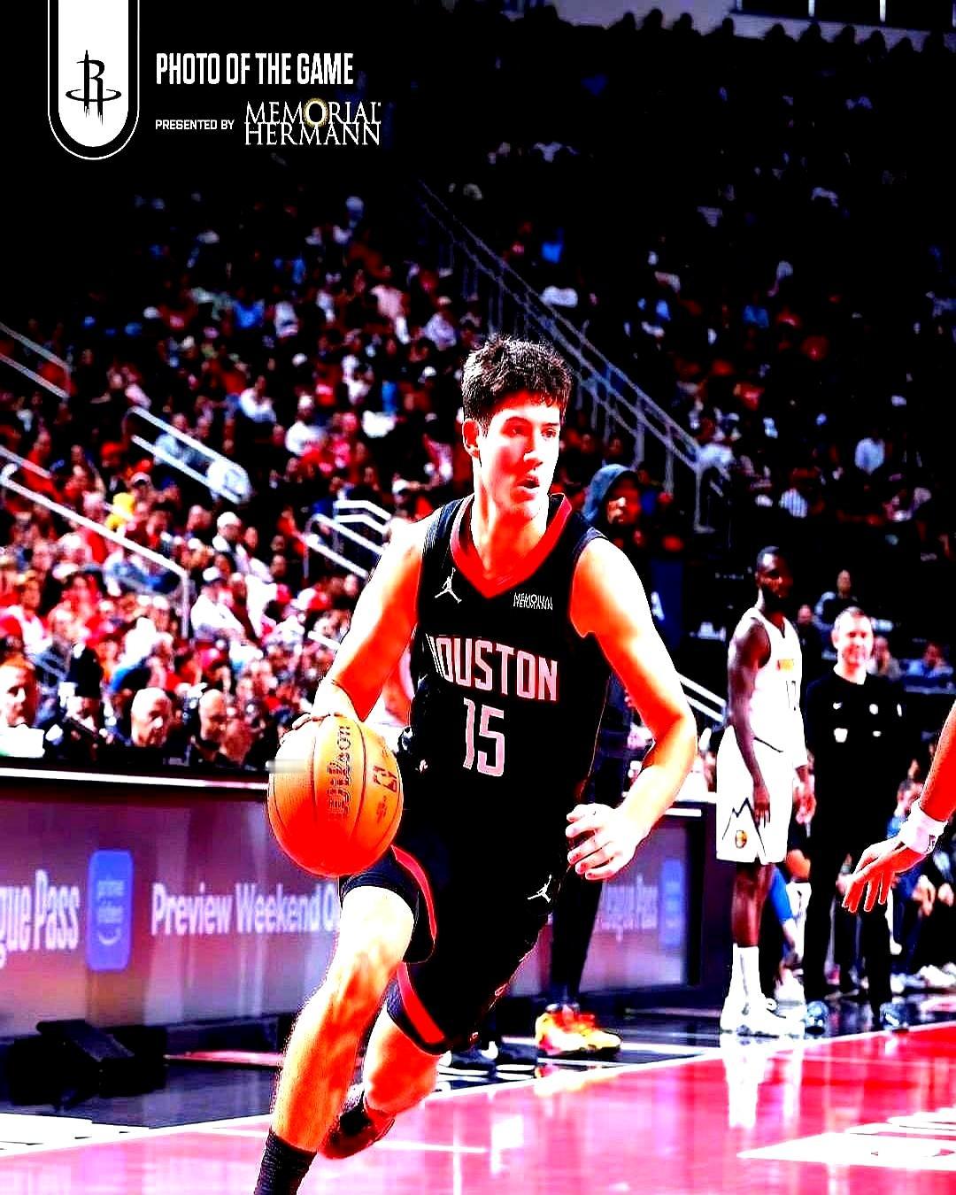 火箭真想赢球，就该果断摆出这套阵容。终于把那个拖节奏的大个子给换下去了，