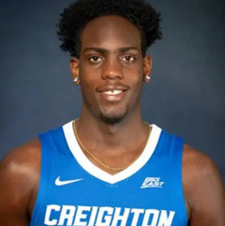 卡卢马也许是湖人最后的一块最强拼图。现在NBA普通肌肉男都未必能打上球、都在升