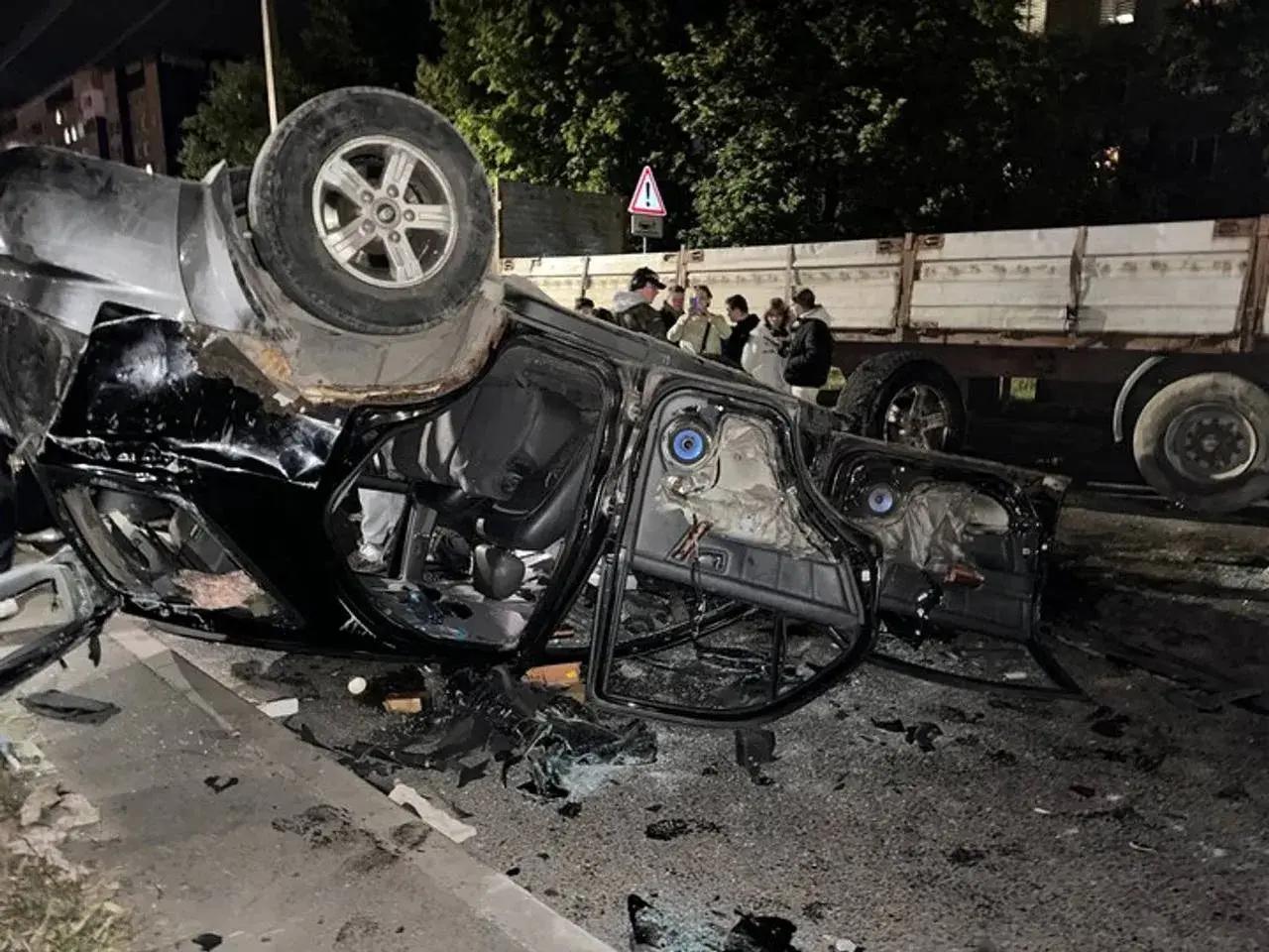 乌克兰最硬核的爱国之城反了！掀翻征兵车后，全城青壮年被批量带走。乌克兰战局最