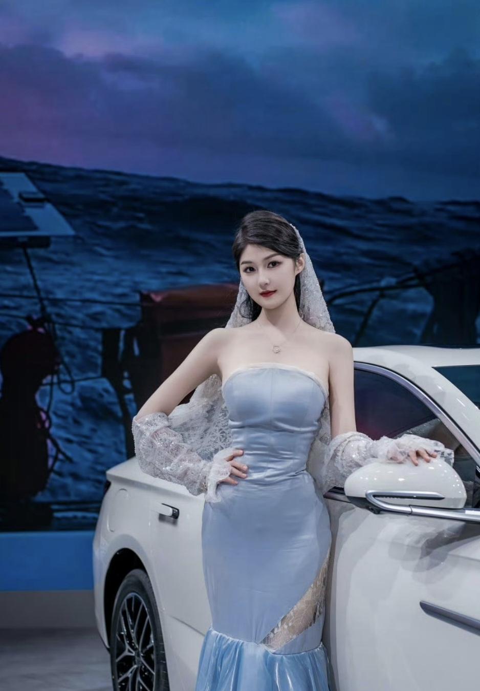 2025广州国际车展倘若我们每个人的生活都越来越像是孤岛，那文字就是桥梁，桥梁的