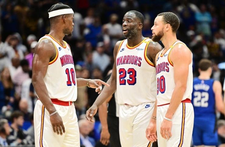 不吹不黑！NBA历史争议最大的五个总冠军！1：勇士（16-17赛季）“宇宙勇