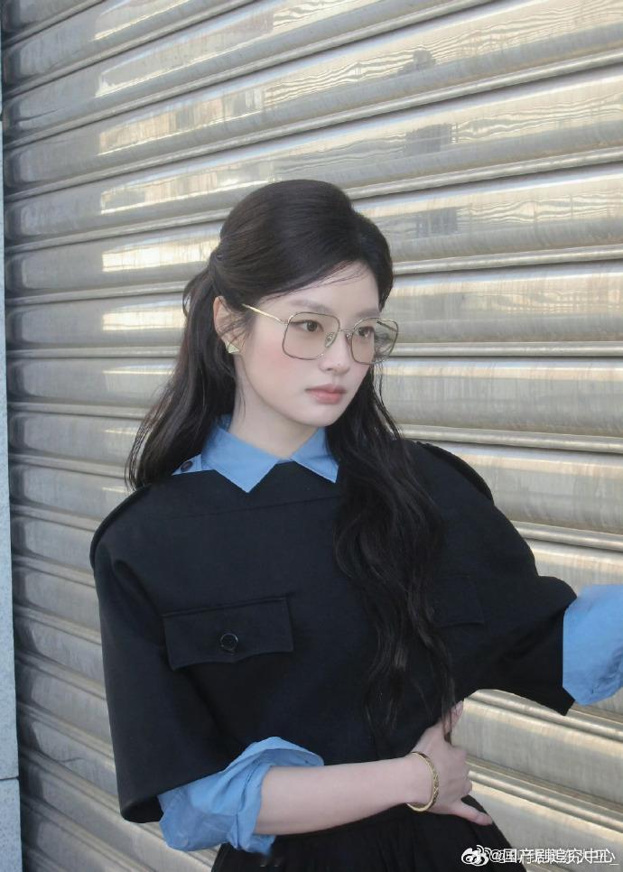 徐若晗英语老师的即视感徐若晗的parda活动状态也太好了吧，英语老师的即视感瞬