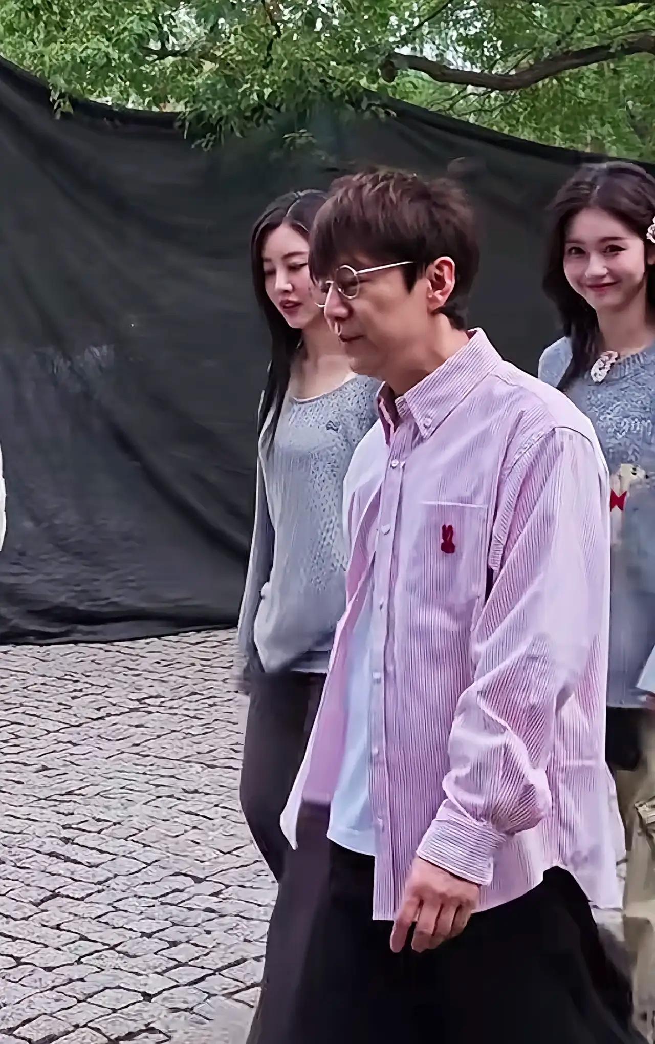 50好几的人了整天扮嫩