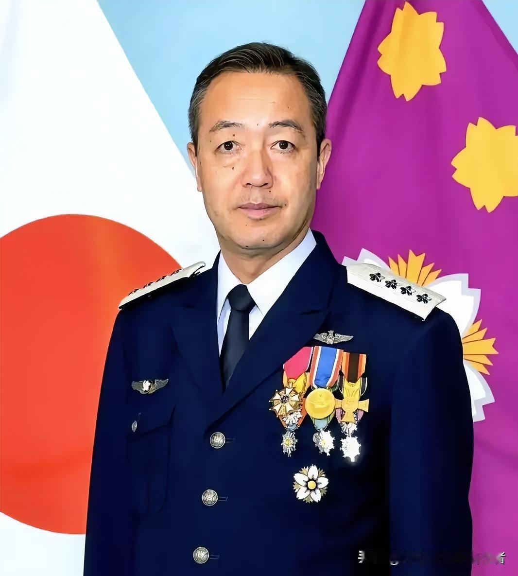 快讯！快讯！日本公开道歉！​2025年12月11日，发生在日本自卫队的最高长