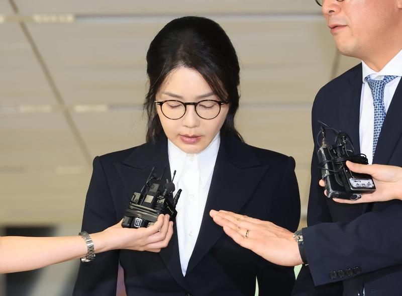 求刑15年，判了1年8个月。1月28日，韩国首尔中央地方法院对前