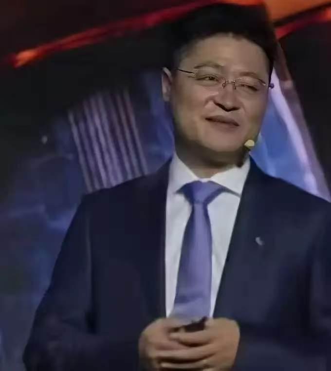 杭州地产饭局事件，心里落差最大的就是赵海峰的子女了，父亲没出事之前，自己到哪