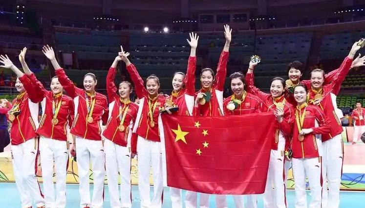 中国女排里约12金钗，已经有5人结婚啦1，魏秋月（丈夫袁灵犀，男排运动员出身
