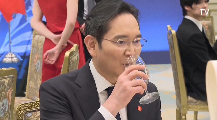 李在镕和李富真兄妹罕见参加一个活动！现场还有全智贤等韩国顶流明星4月3日，李在