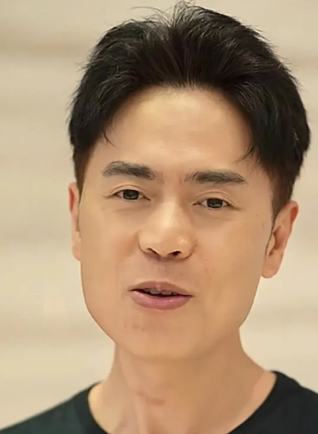 出了一个马健涛，又和刀郎比，马健涛的粉丝和云朵粉丝又开始热闹了，也怪支持云朵粉丝