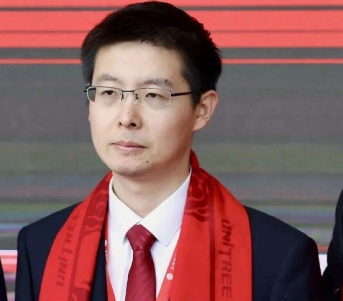 为什么宇树科技上市王兴兴不高兴？因为王兴兴的股票，3年后才能减持！而这次配售的股