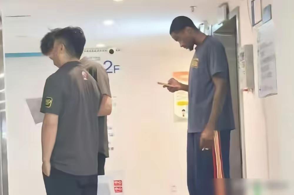 和上个赛季早早就确定了外援相比，本赛季休赛期，广东男篮的外援引进简直是一言难尽。