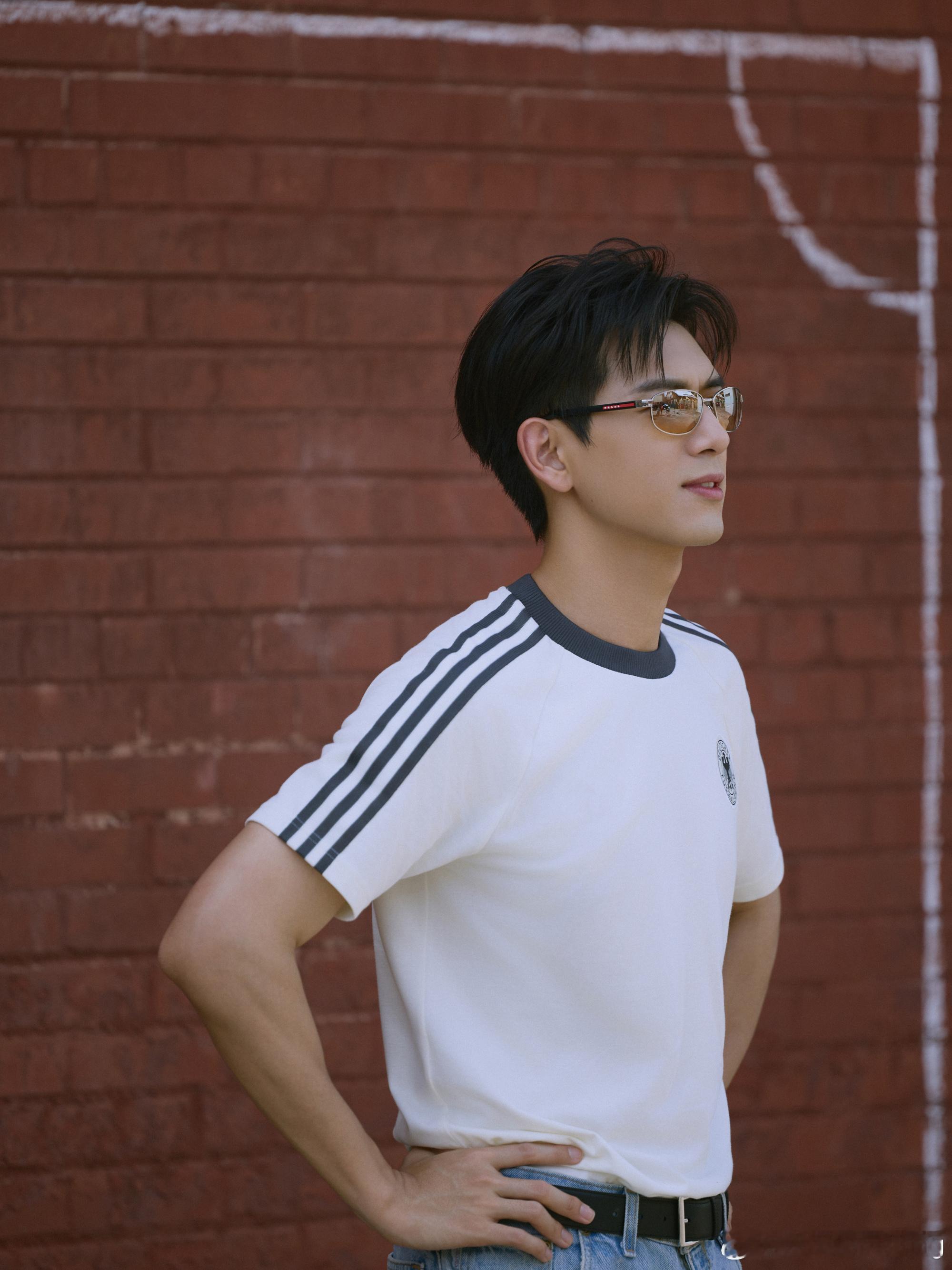 李现lx阿迪达斯品牌全线代言人李现李现