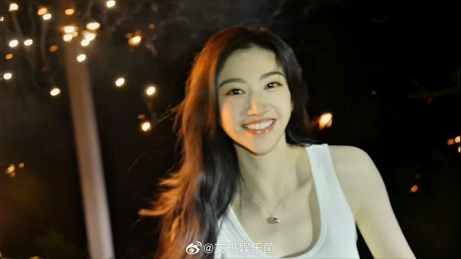 景甜拍照逆光也清晰景甜拍照逆光也清晰！不愧是人间富贵花也越来越期待后面的待播剧龙