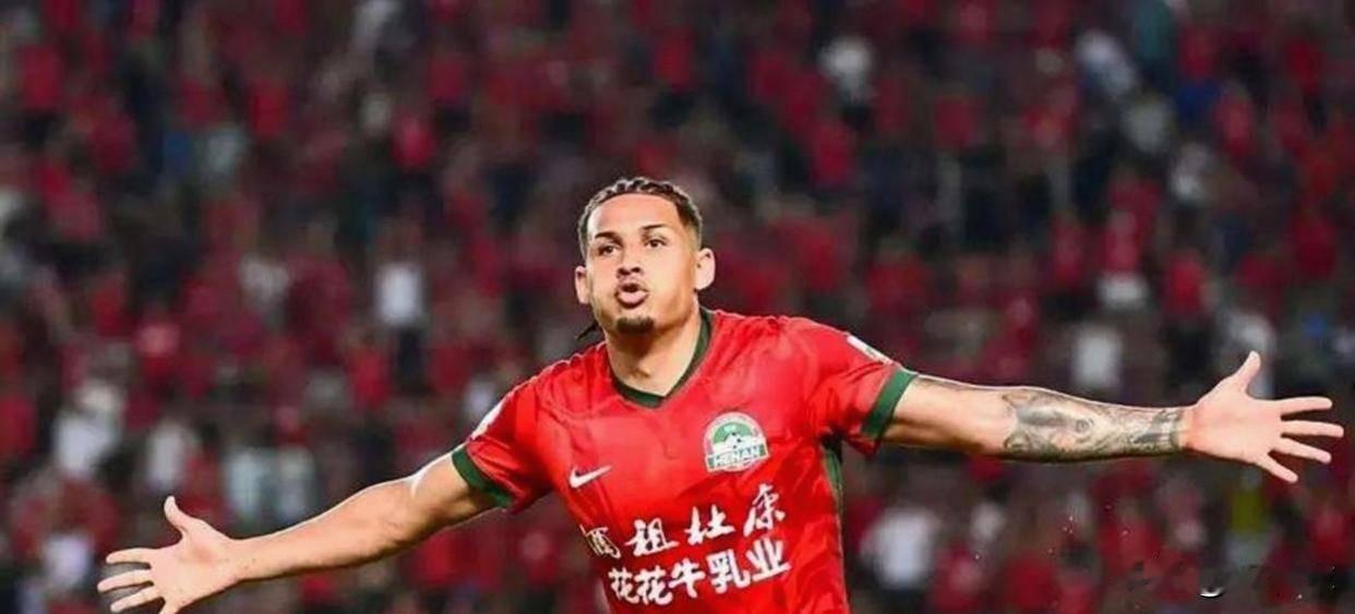 如无意外，中超将出现三名费利佩时代。前河南队球员，27岁巴西中锋费利佩·卡多索夏
