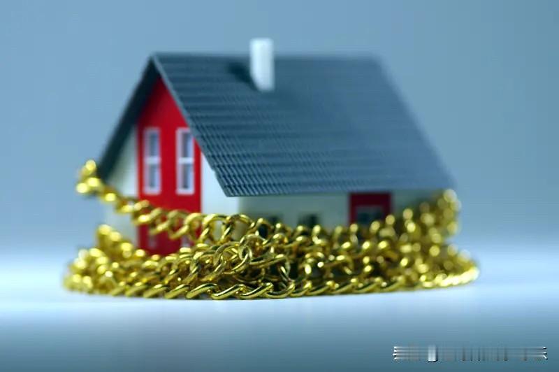 现在大家对收入太悲观了。导致楼市的置换链条已经断了。老破小和上面的好房子差价