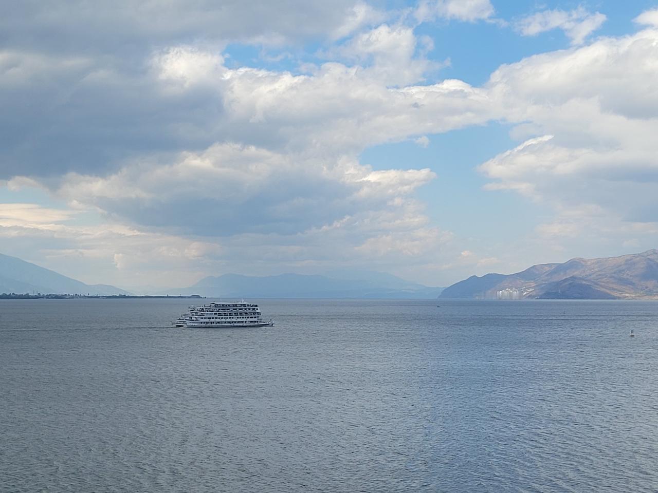 宇宙中心不在北京五道口，而在云南大理。今天北京空气质量良，昨天良，我看预报未