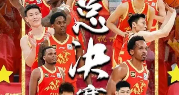 广厦和北汽的漏洞许利民指导说了一句话，广厦有漏洞。在哪？5号位。广厦没有真正意