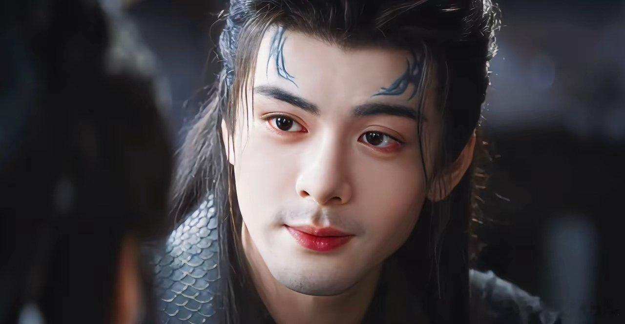 曾舜晞一语成谶，说三秒就三秒。讨论度挺高的《月鳞绮纪》终于播完了。有网友说，曾舜