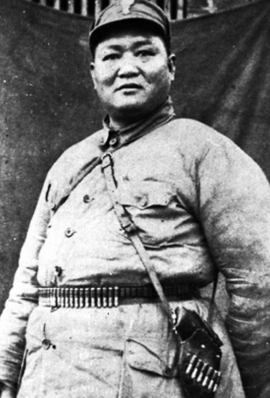 1941年，新四军击毙了100多名日军，不久，日军派人来索要尸体，罗炳辉笑道：“