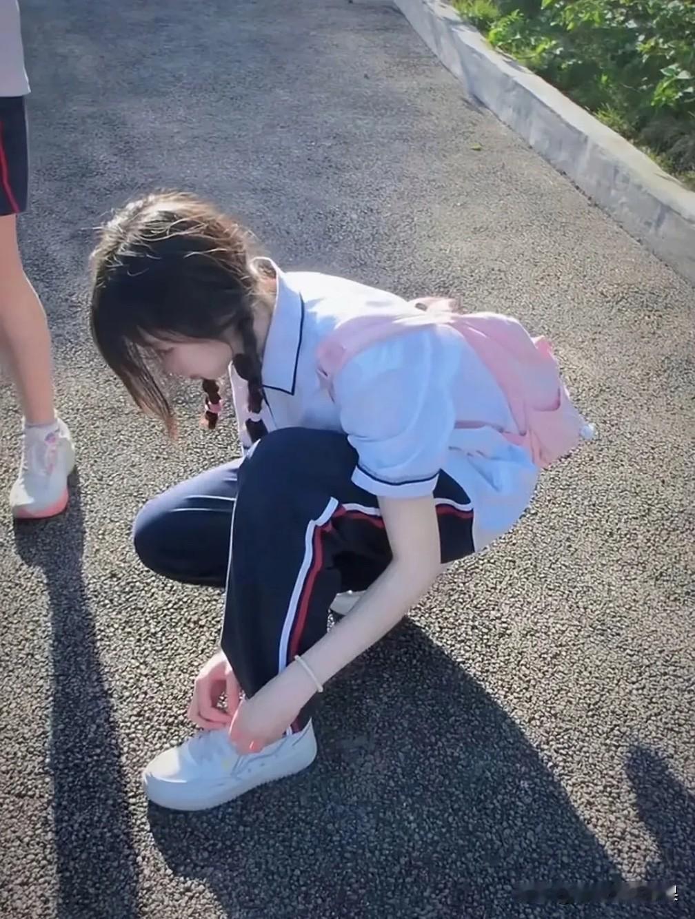 终于知道，白的杀伤力了！