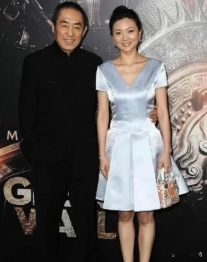 1999年，18岁的陈婷发现自己有了49岁张艺谋的孩子，陈婷打电话问张艺谋怎么办