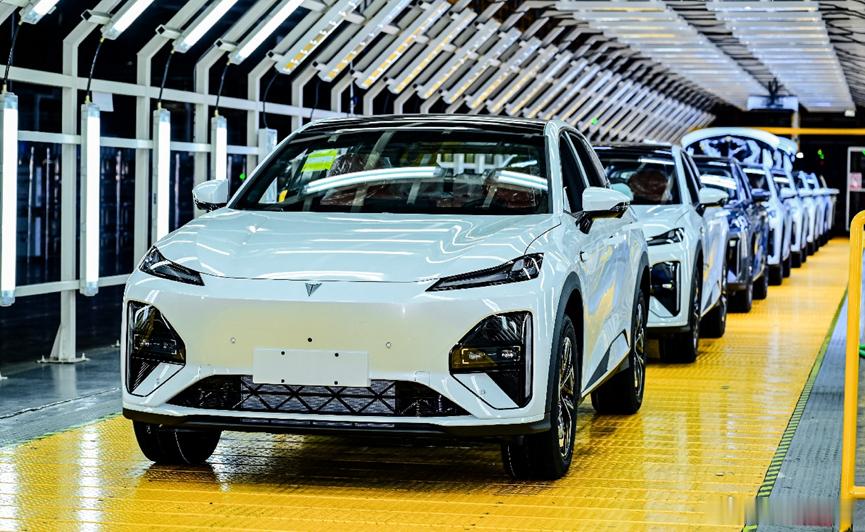 感觉距离第一次听到深蓝S07的名字都没多久，想不到这就已经迎来了30万辆下线，是