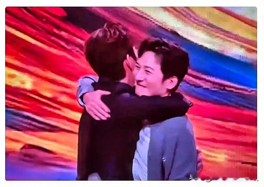 汪涵哭了何炅哭了不是因为李维嘉回来了，而是因为……李维嘉终于可以再次出现