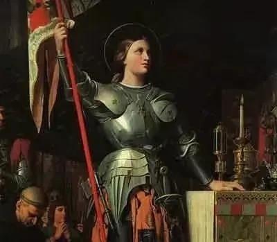 圣女贞德斜方肌发达到足以载入史册，膂力惊人，但还是有人一厢情愿地认为贞德是可爱萝