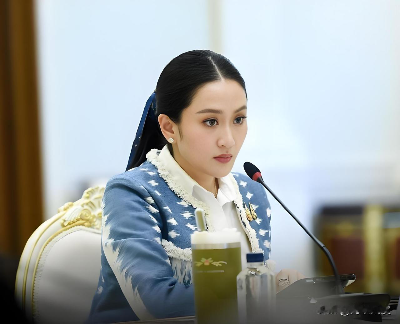 佩通坦总理弹劾案判决今天下午（29日）出炉，泰国国王向法官喊话引关注。国王表示