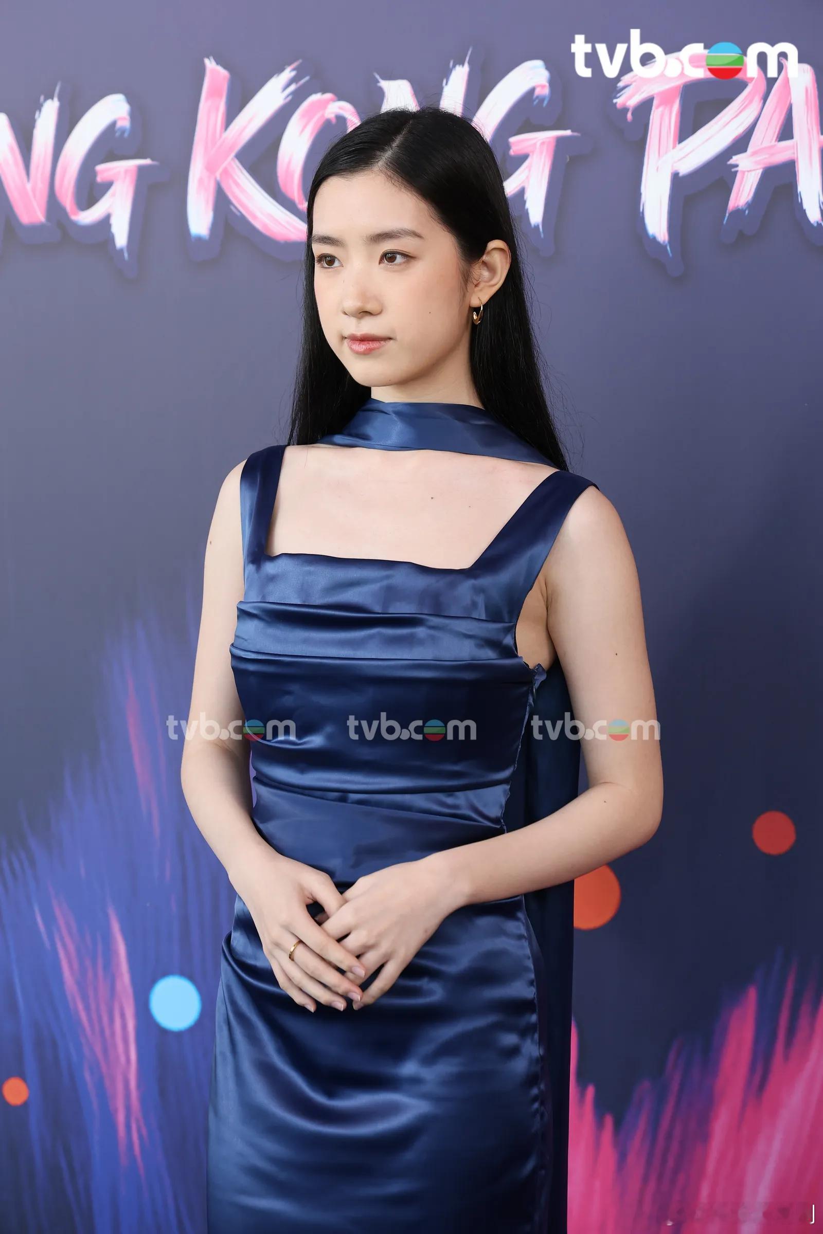 香港小姐2026首輪面試佳麗會晤傳媒.黃嘉營Christina25歲英文老