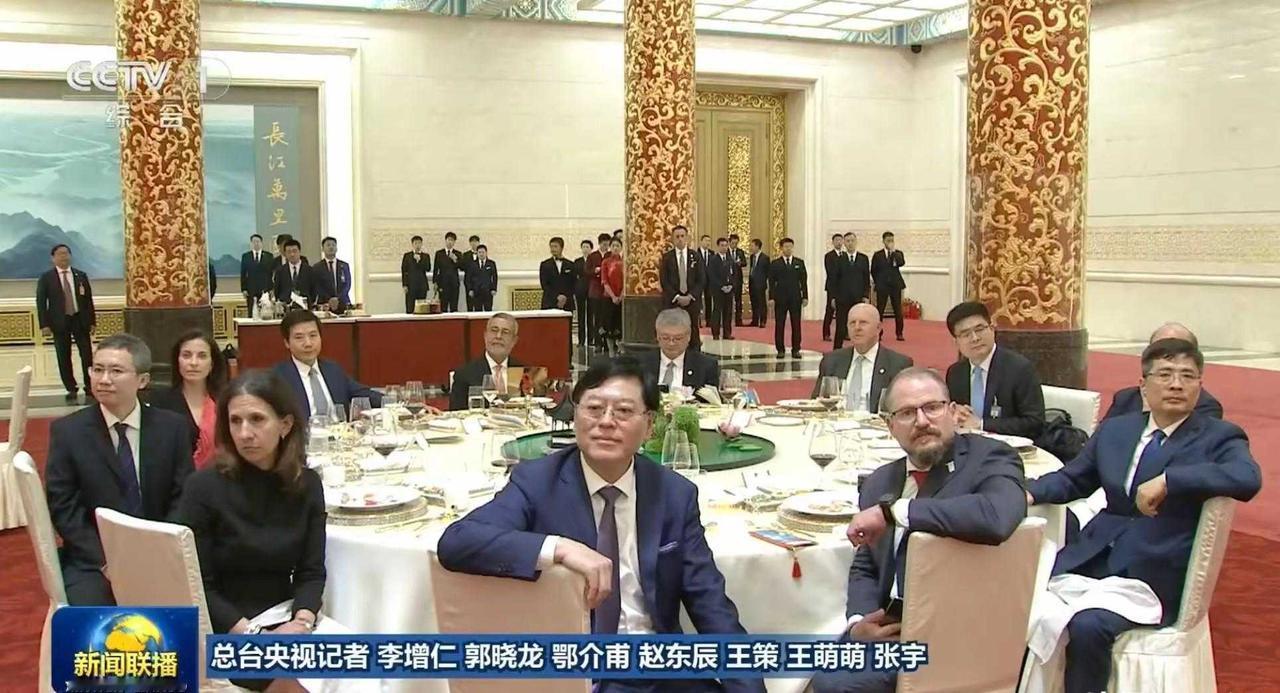 杨元庆刚参加完中美企业家国宴，联想集团股价就创历史新高！联想集团的股价，从年初的