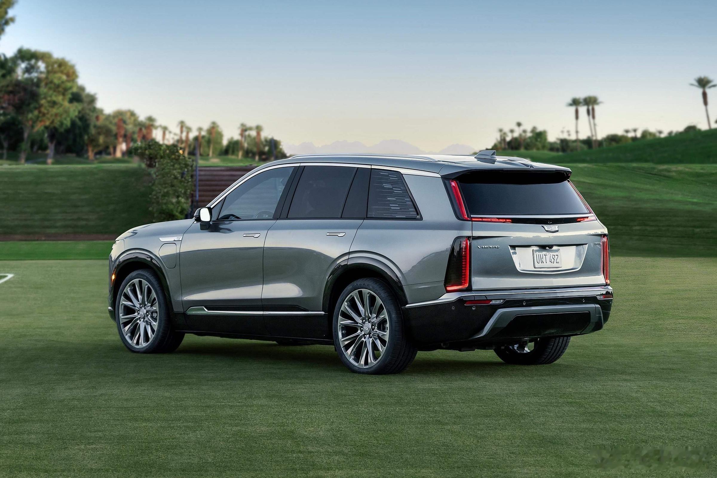 2016年，凯迪拉克CT6上了后轮转向，他们把角度限制在3.5°...在洛杉矶的