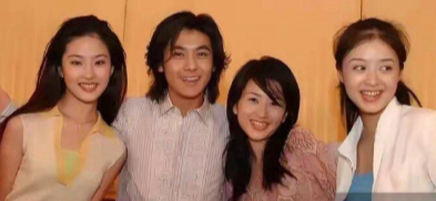 19岁的蒋欣，15岁的刘亦菲，水灵灵的美​​​