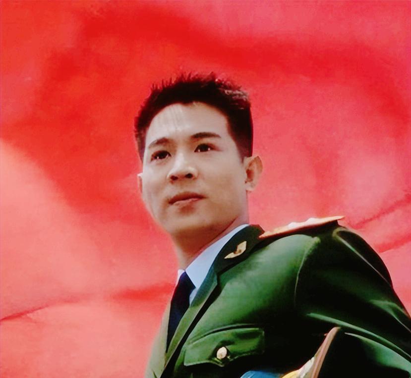 2007年，李连杰在访谈里拍着胸脯说，“我从来没做过一件对不起中华民族的事！”这