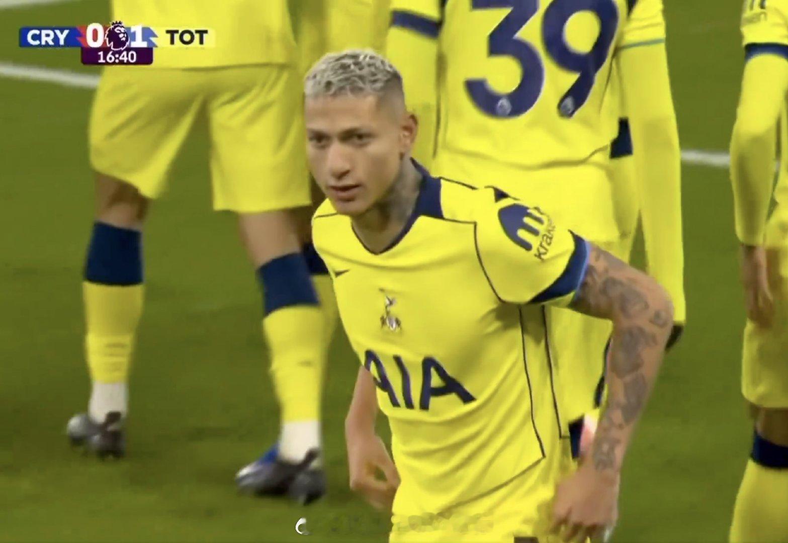 【理查利森两个进球被吹掉】水晶宫0比1热刺，巴西国脚前锋理查利森，上下半时各为热