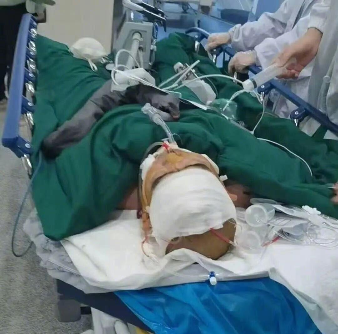 一顿酒喝出人命，工业酒精当白酒，这教训太惨了！湖北郧西县一家企业里，三名员工