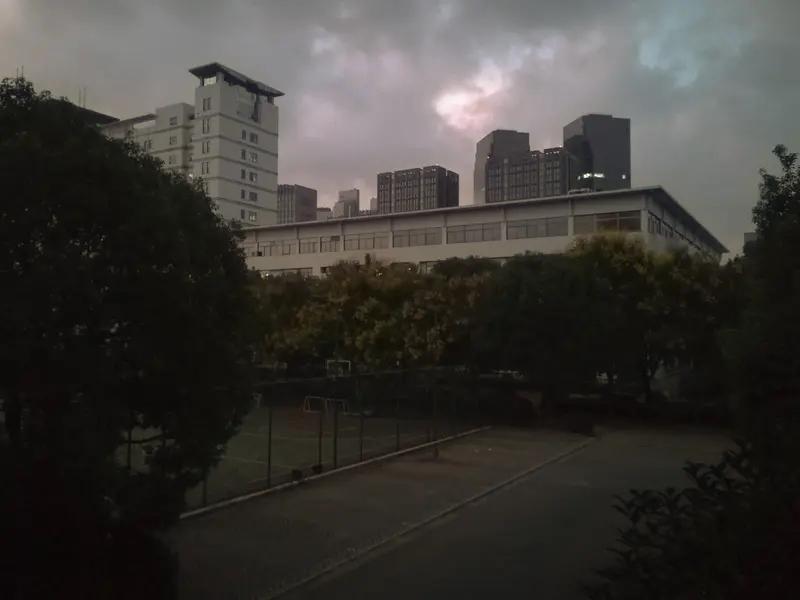 告诉你一个真相，大多数人会在三十岁到四十岁的时候遭遇一场劫难，突如其来的重病