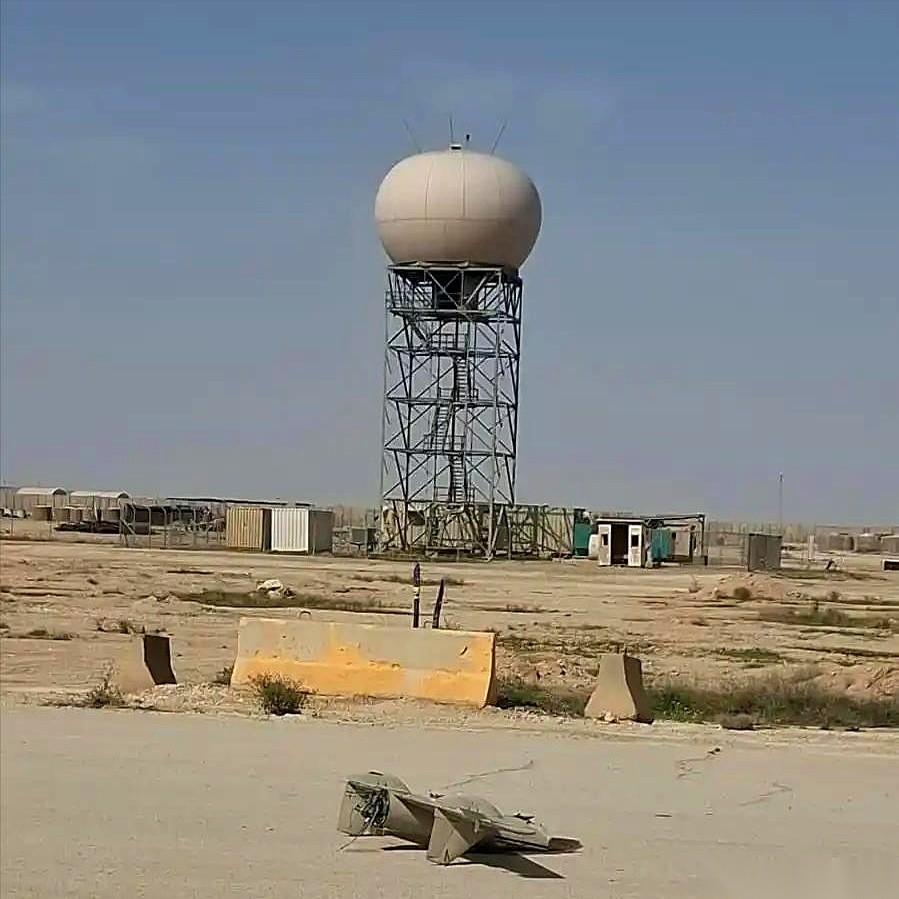 凌晨四点，阿萨德空军基地上空，一个黑影悄无声息地撕开夜幕。它直扑特种部队的雷达系