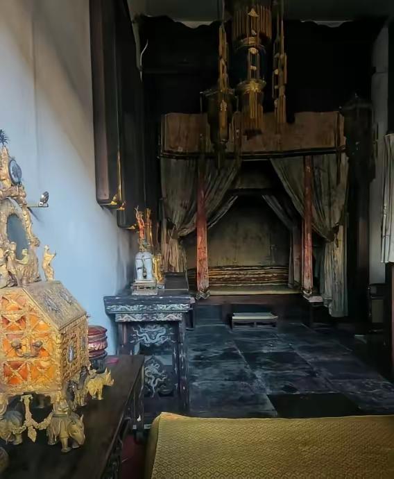 王铎：慈禧太后的卧室和睡房