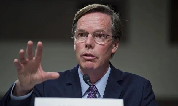 下台了可以说实话了！美国前驻华大使伯恩斯警告美国：别再低估中国了！科技、军事还是