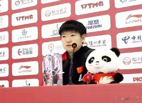 莎头零封张本美和/户上后采访，孙颖莎说:日本队的混双很灵活，没想到会是张本美