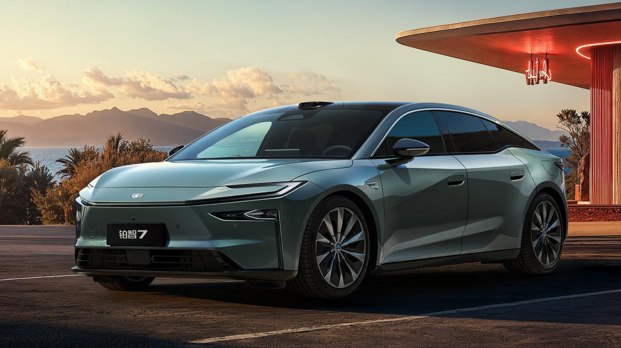 铂智7的发布，体现了广汽丰田在电动时代独特的整合能力。它不拘泥于单一技术路线，而