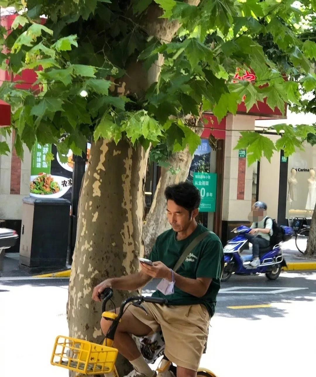 陶晶莹的一句：“看不完的惊喜。”又在网上引起大家热议。吓得她赶紧关闭评论区。