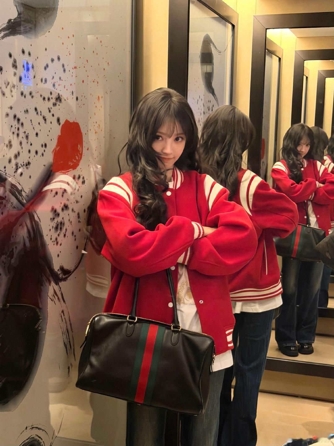 田曦薇小猫和小猫田曦薇图中都是小猫田曦薇小猫和小猫，太可爱了🐱田曦薇